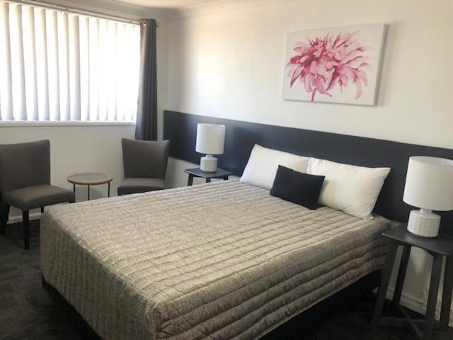 South Tamworth Motor Inn Bagian luar foto