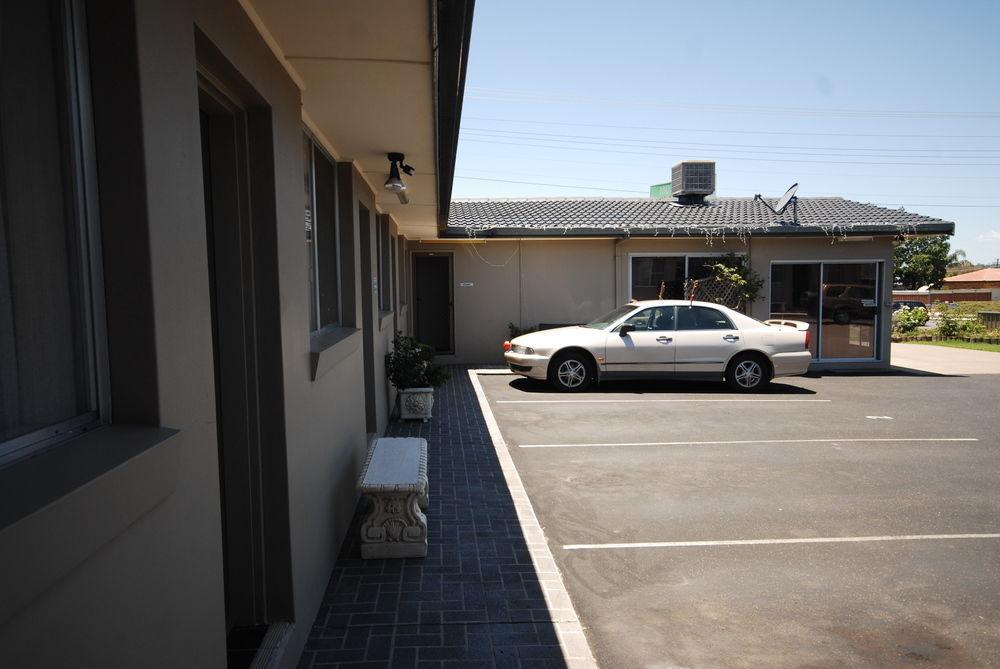 South Tamworth Motor Inn Bagian luar foto