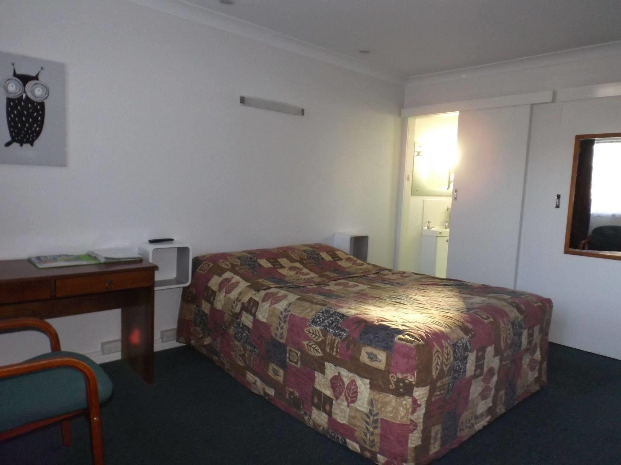 South Tamworth Motor Inn Bagian luar foto