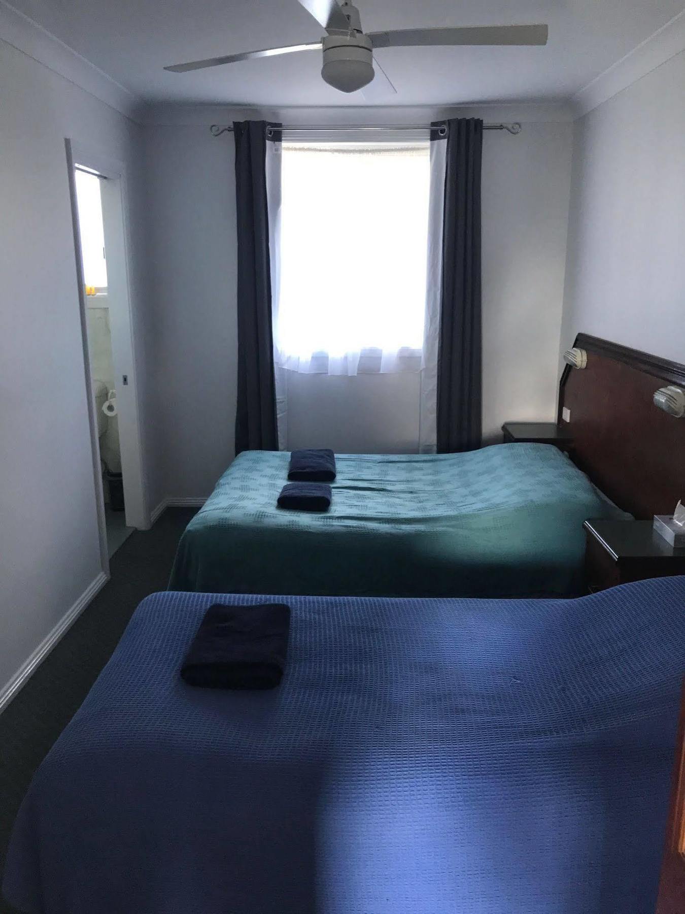 South Tamworth Motor Inn Bagian luar foto
